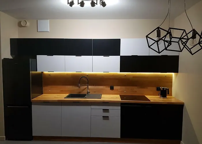 Nowoczesny W Centrum * كوشتيجينا