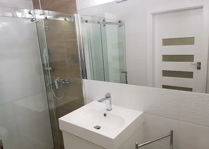 Nowoczesny W Centrum شقة كوشتيجينا