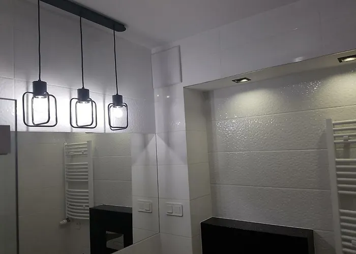 Nowoczesny W Centrum كوشتيجينا