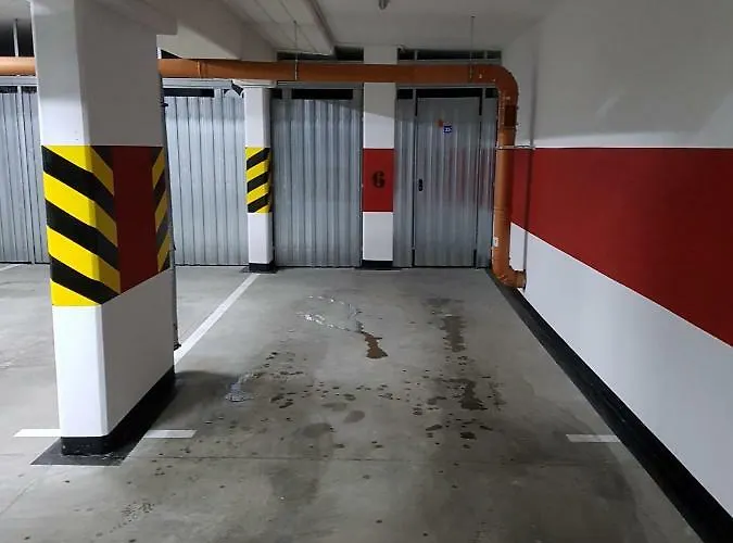 Nowoczesny W Centrum كوشتيجينا